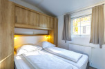 Doppelbett Schlafzimmer 1
