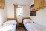 Zwei Einzelbetten im Schlafzimmer 2