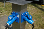 Versorgungssaeule Strom Camping Pilsensee